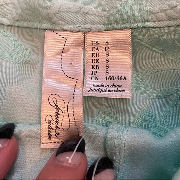 Blue Floral Shorts - Picture 3 of 3